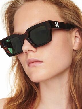 New w/o Box Off-White Virgil Sunglasses in Tortoiseshell